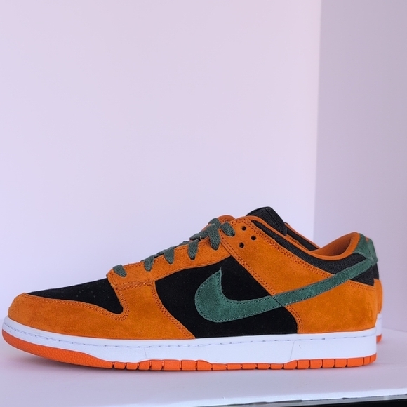 Nike Dunk Low Orange Sneakers - Picture 10 of 16